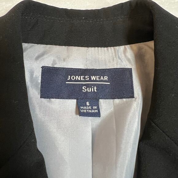 Jones Wear Stretch Black Tapered Suit Jacket Blazer Size 6 Career Professional - Picture 4 of 9